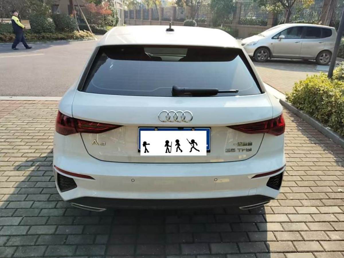 奧迪 奧迪A3  2021款 Sportback 35 TFSI 進(jìn)取運(yùn)動(dòng)型圖片