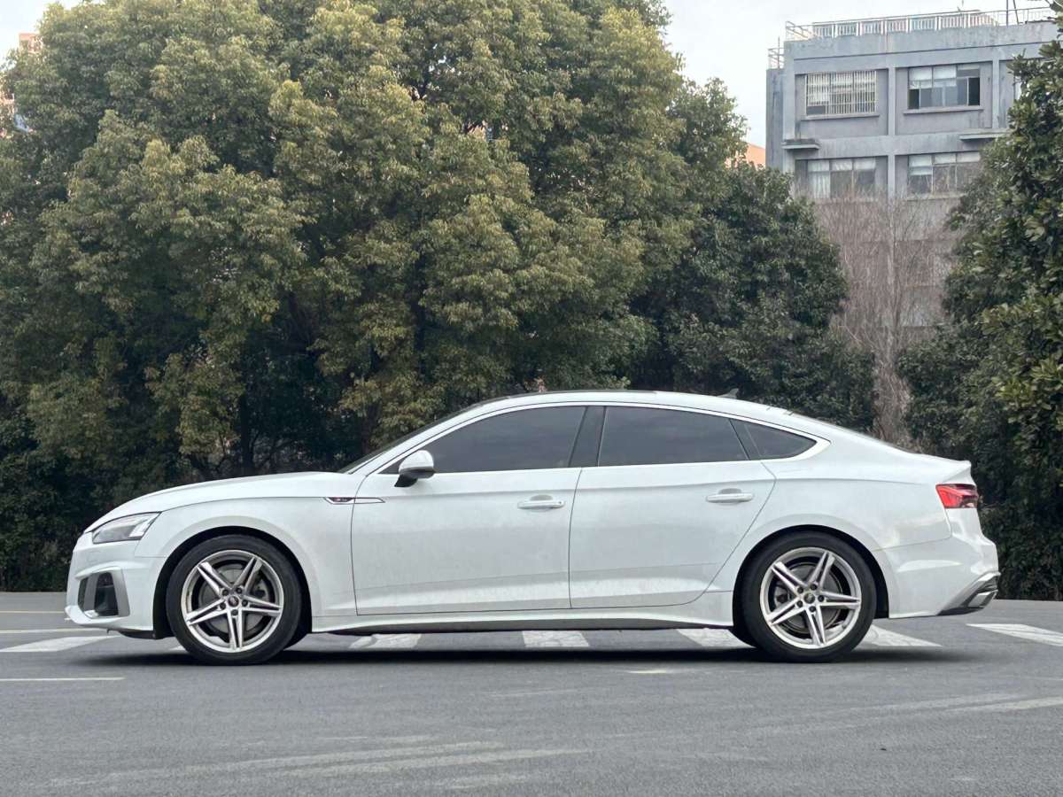 奧迪 奧迪A5  2023款 Sportback 40 TFSI 時(shí)尚動(dòng)感型圖片