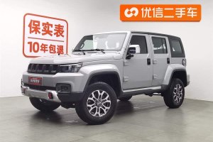 BJ40 北京 2.0T 自動四驅(qū)城市獵人版?zhèn)b客型