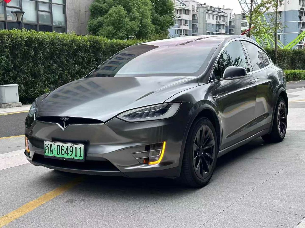 特斯拉 Model S  2017款 Model S 75D 標(biāo)準(zhǔn)續(xù)航版圖片