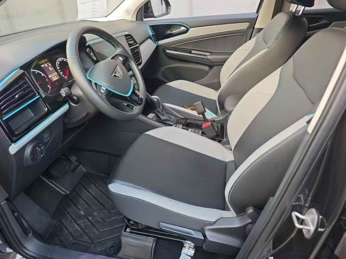 凱迪拉克 CT4  2022款 28T 原神聯(lián)名限量版圖片