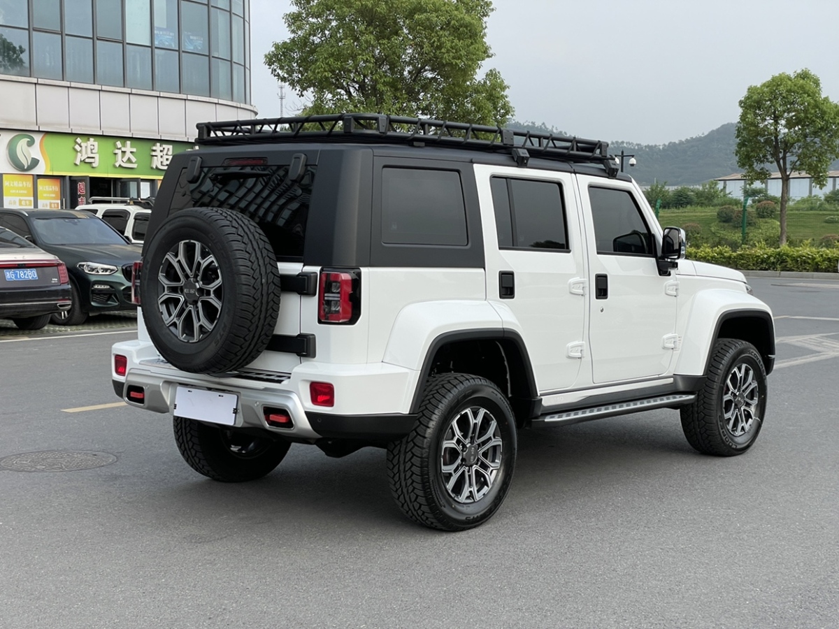 北京 BJ40  2024款 2.0T 城市獵人榮耀版圖片