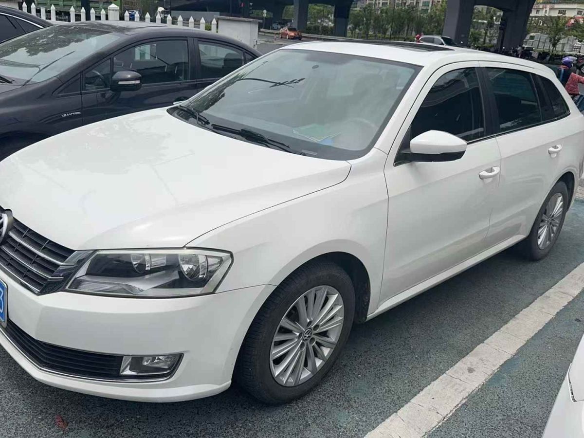 大眾 朗行  2014款 1.4TSI 自動(dòng)運(yùn)動(dòng)版圖片