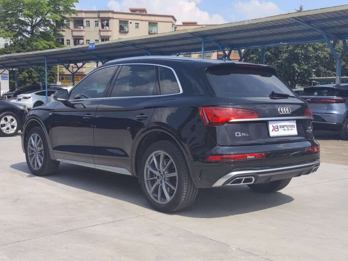 奧迪 奧迪Q5L  2022款 改款 45T 豪華動(dòng)感型圖片