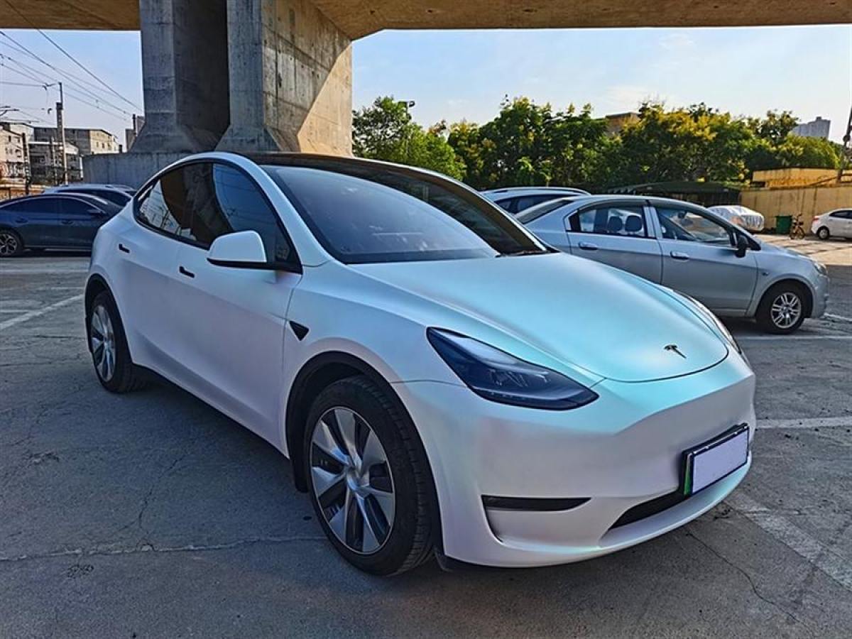 特斯拉 Model 3  2021款 改款 標(biāo)準(zhǔn)續(xù)航后驅(qū)升級(jí)版圖片