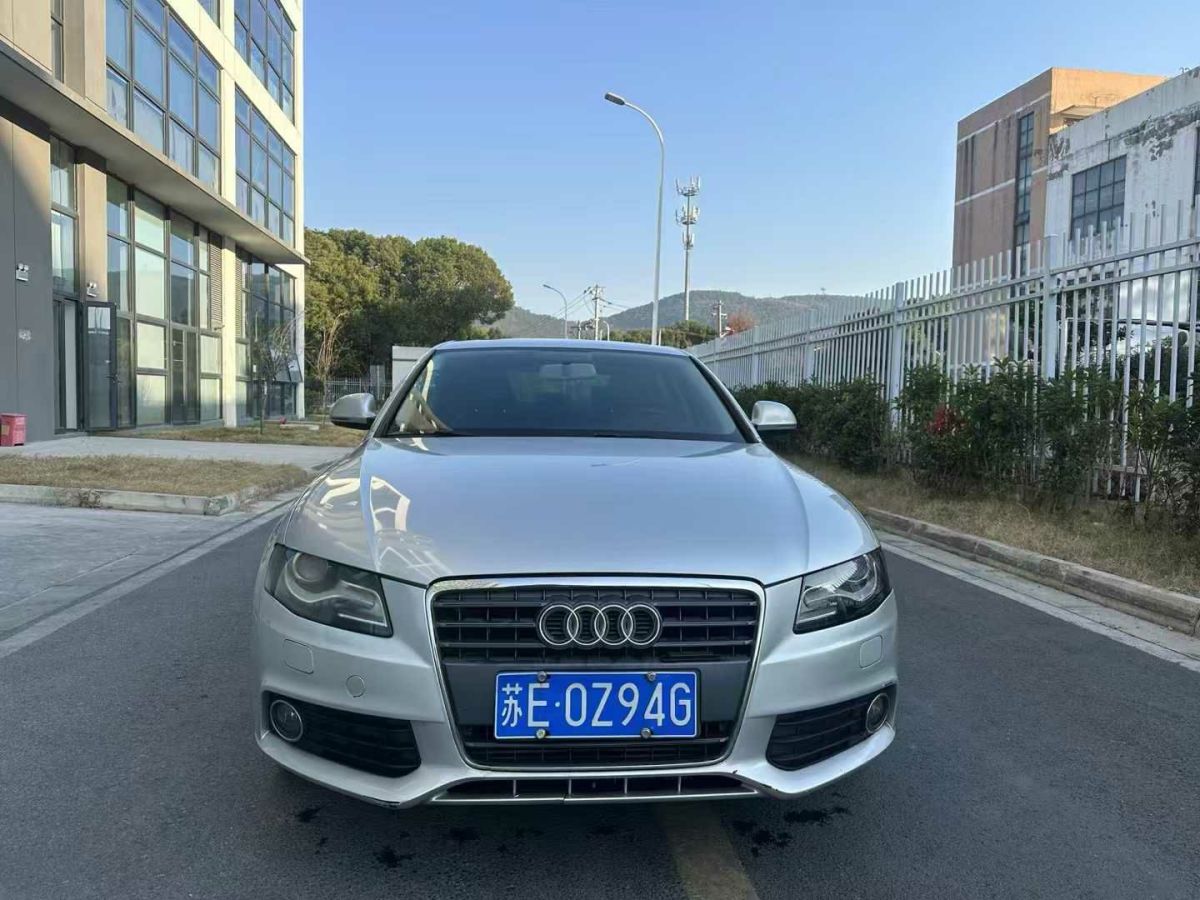 奧迪 奧迪A4L  2009款 2.0 TFSI 技術(shù)型圖片