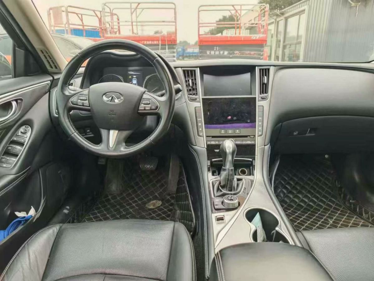 英菲尼迪 Q50L  2016款 Q50L 2.0T 悅享版圖片