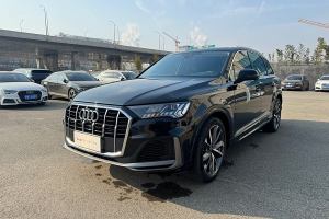 奧迪Q7 奧迪 55 TFSI quattro S line運(yùn)動(dòng)型