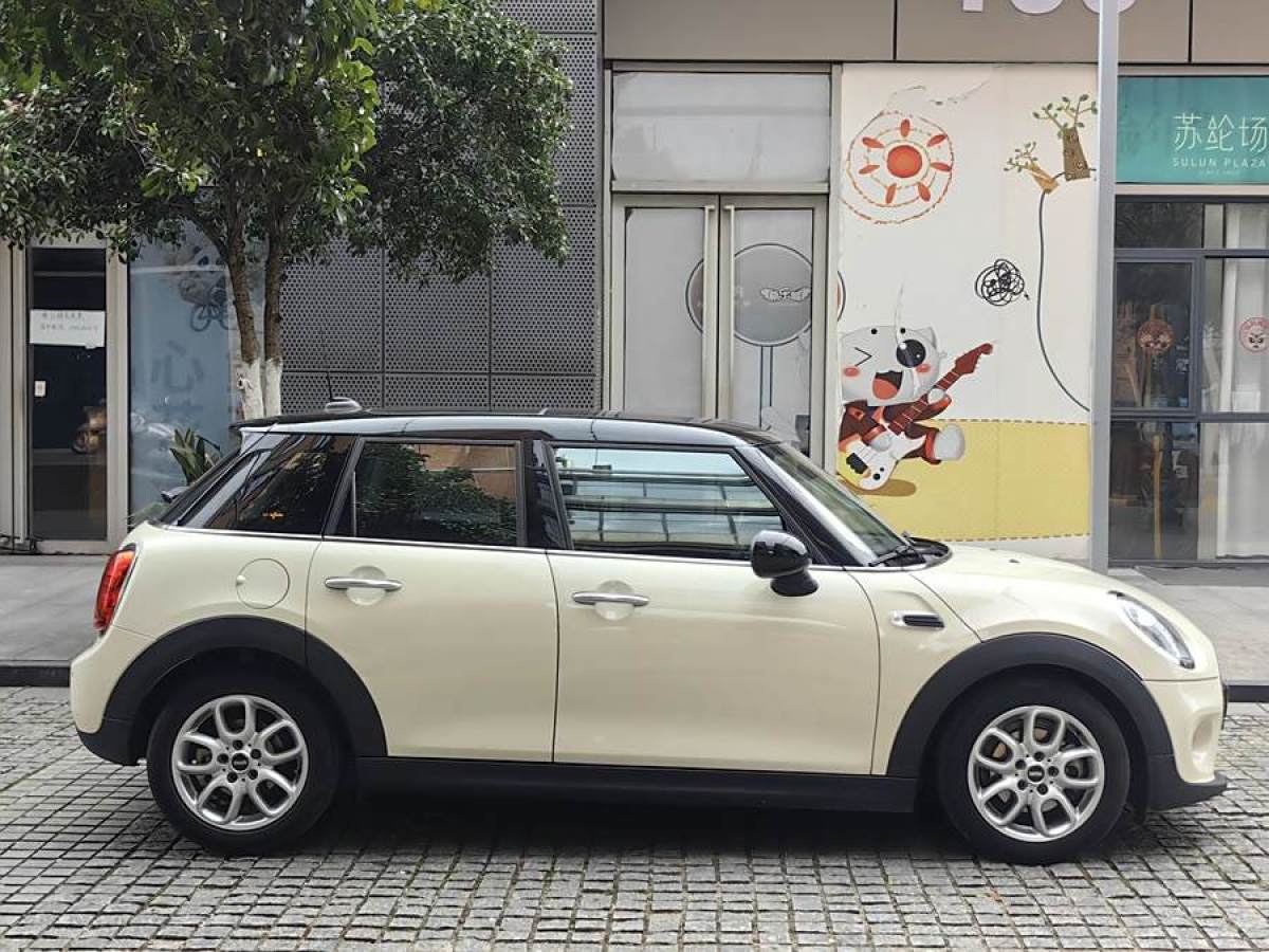 MINI MINI  2018款 1.5T COOPER 經(jīng)典派 五門版圖片