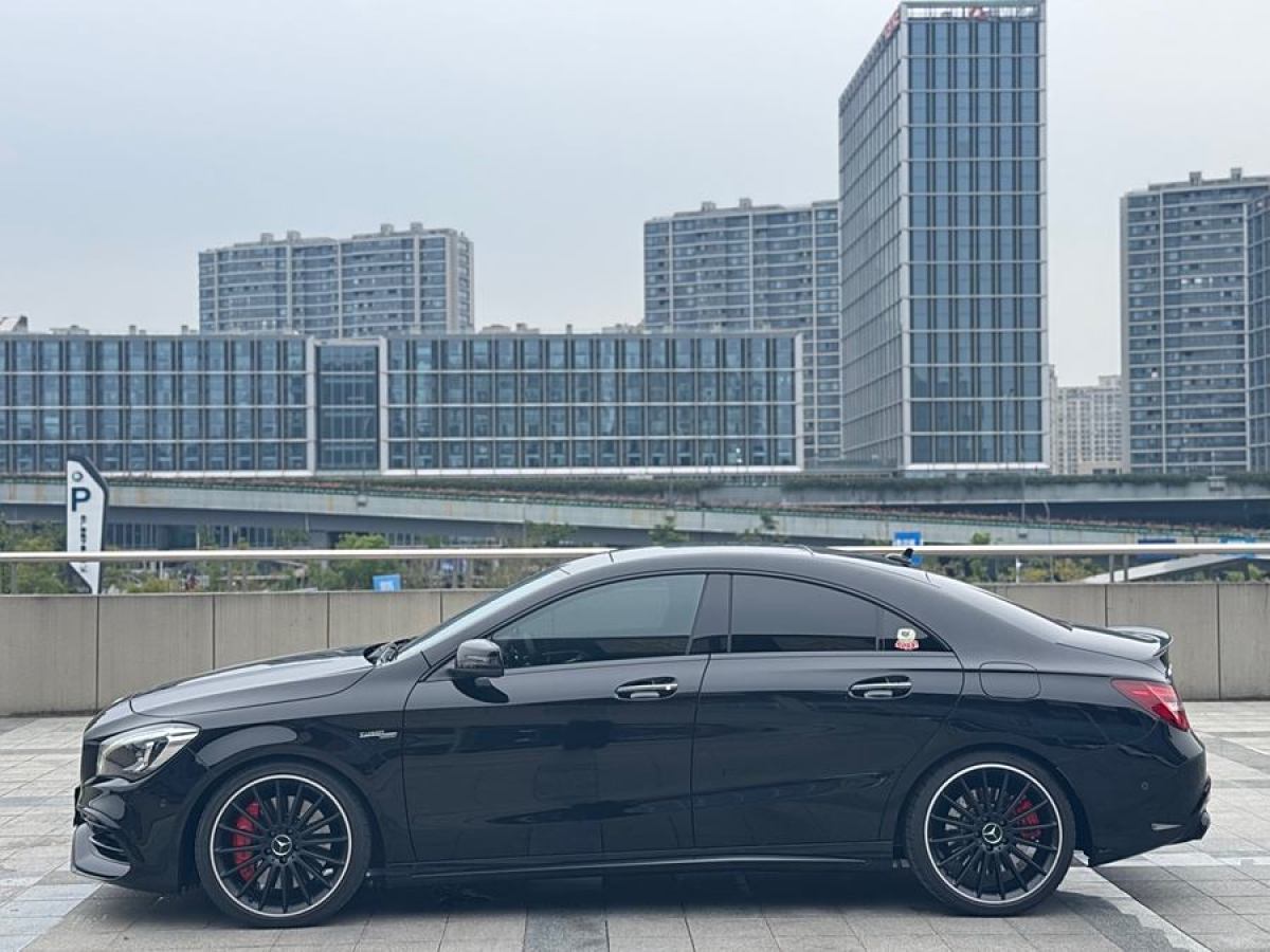 2019年8月奔馳 奔馳CLA級AMG  2017款 改款 AMG CLA 45 4MATIC