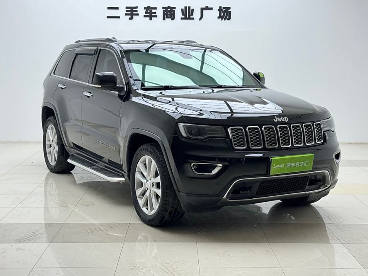 Jeep 大切諾基  2017款 3.0L 舒享導(dǎo)航版圖片