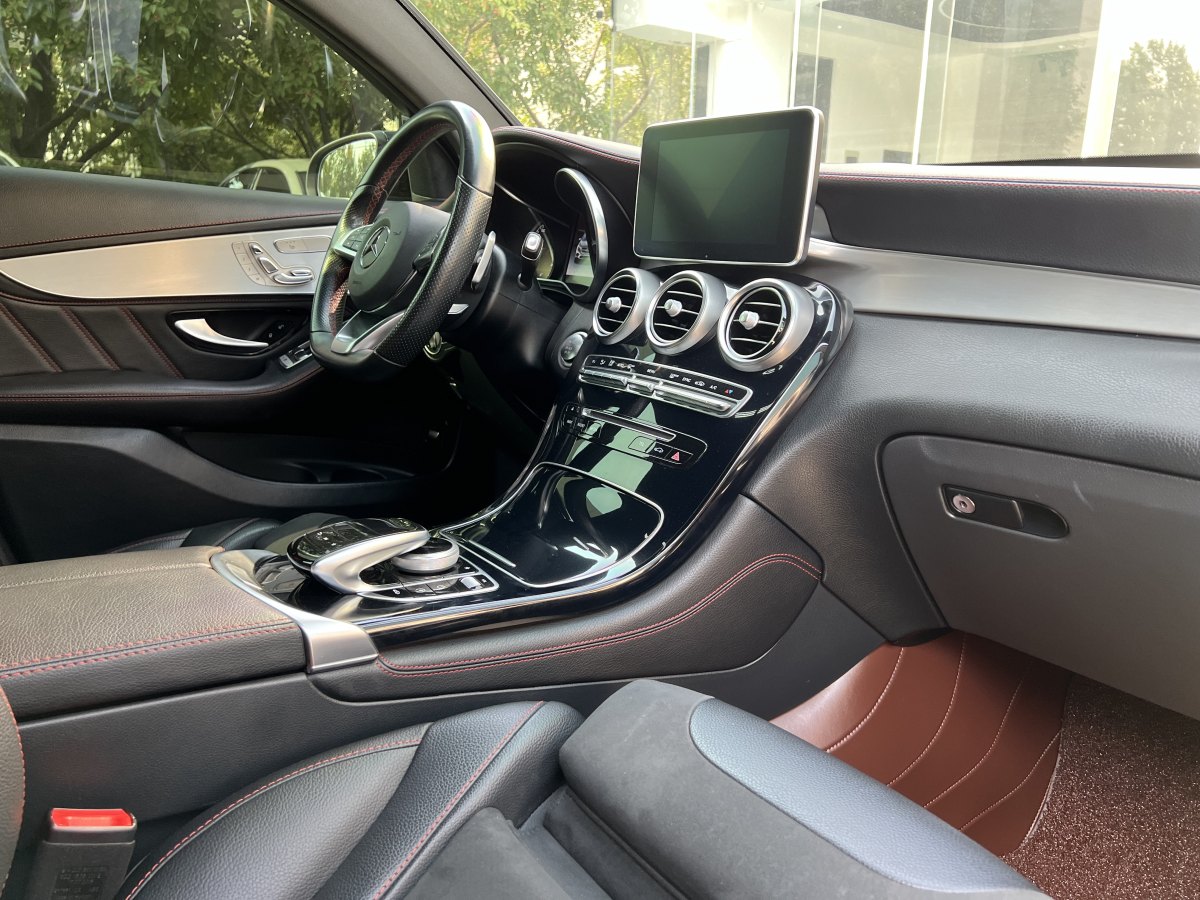 2019年6月奔馳 奔馳GLC轎跑 AMG  2017款 AMG GLC 43 4MATIC 轎跑SUV