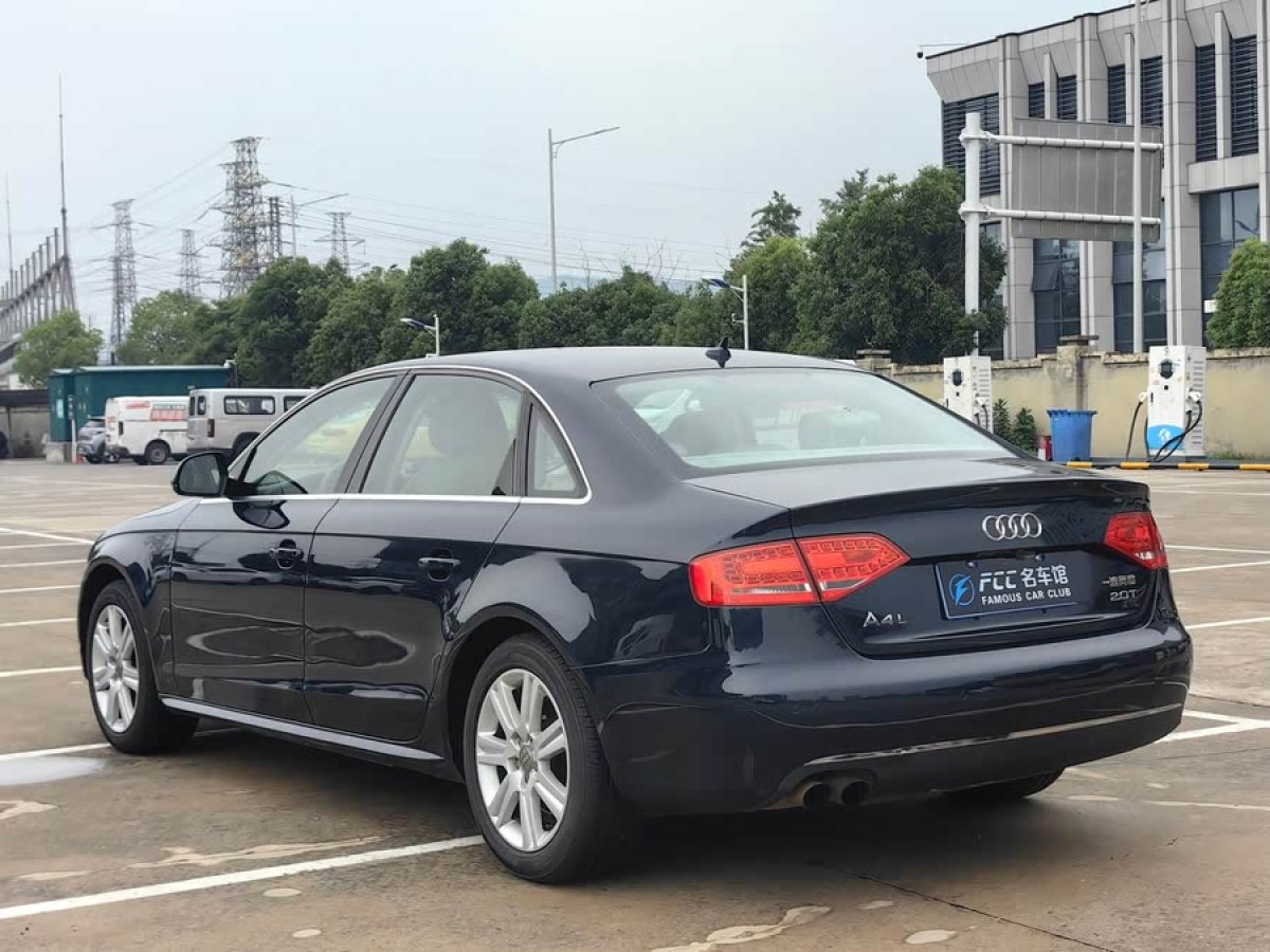 奧迪 奧迪A4L  2012款 2.0 TFSI 自動舒適型圖片