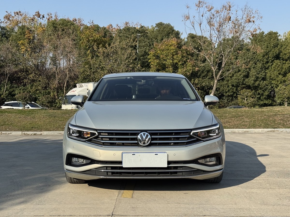 大眾 邁騰  2019款  330TSI DSG 豪華型 國(guó)VI圖片