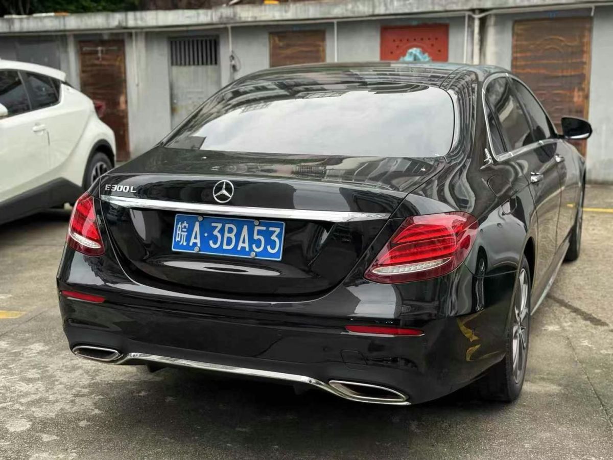 奔馳 奔馳E級(jí)  2020款 E 300 L 豪華型圖片