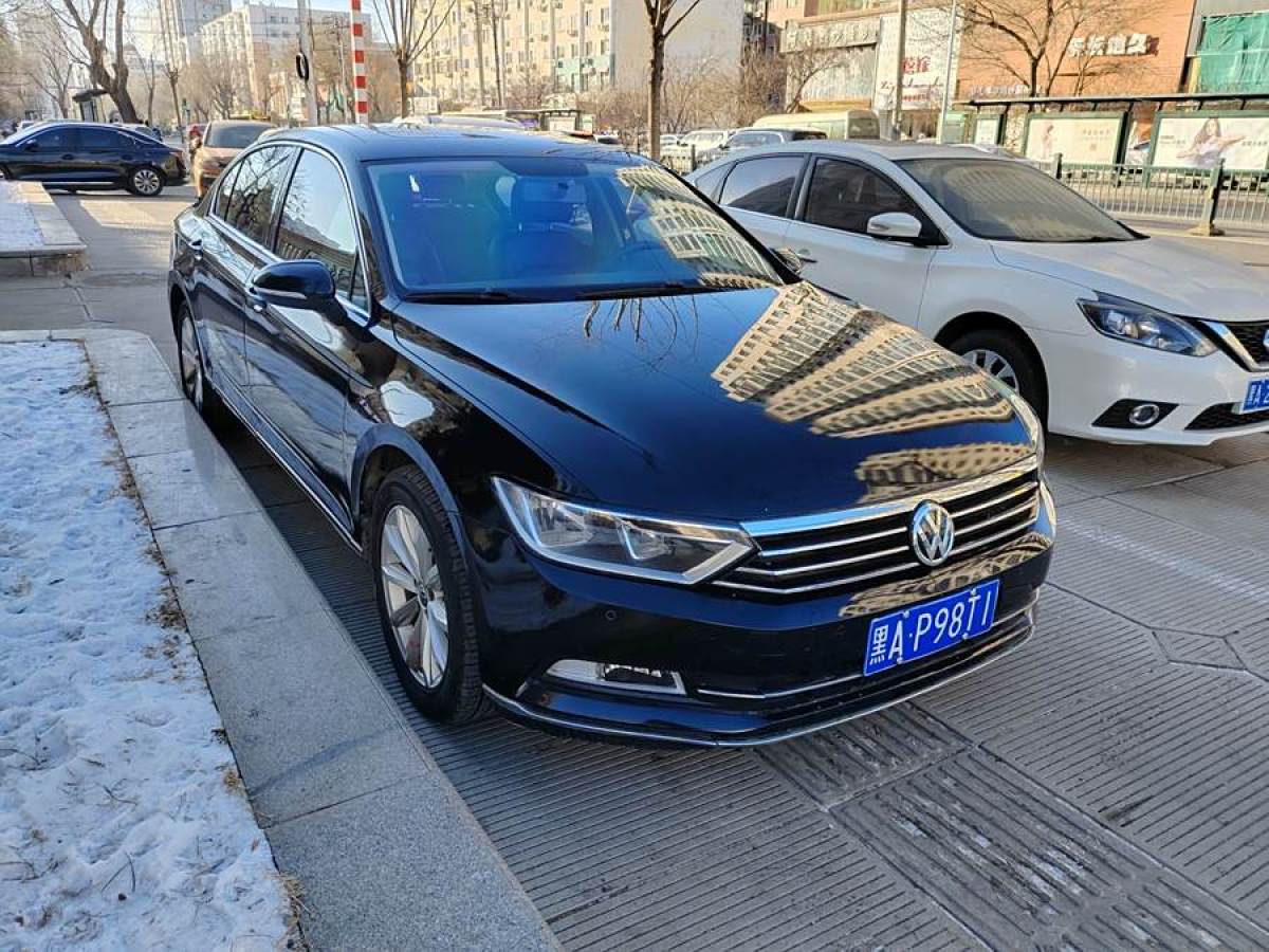 大眾 邁騰  2017款 330TSI DSG 領(lǐng)先型圖片