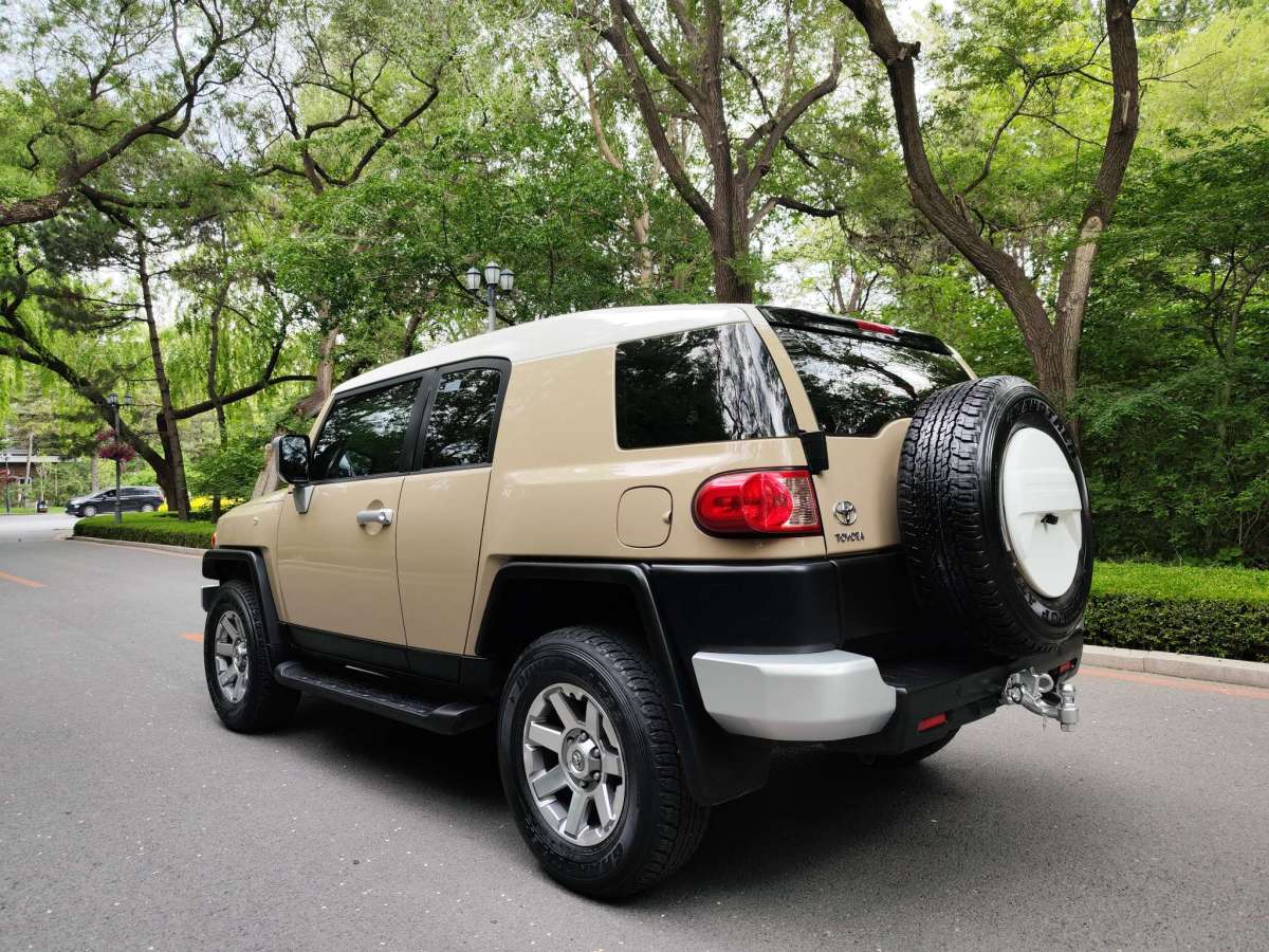 豐田 FJ 酷路澤  2007款 4.0L圖片