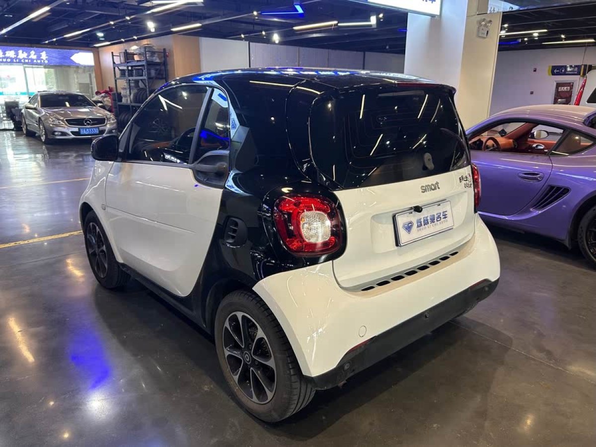 smart fortwo  2015款 1.0L 52千瓦硬頂激情版圖片