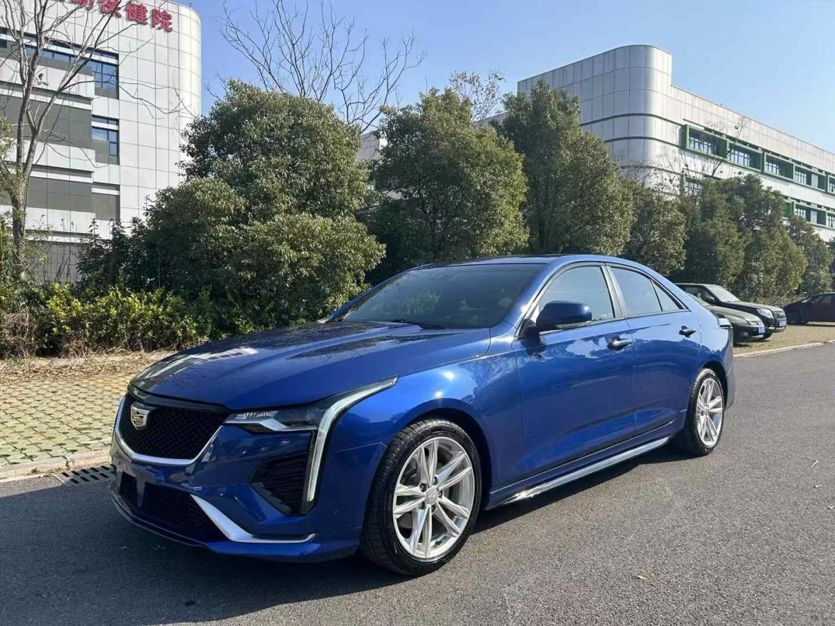 凱迪拉克 XT6  2021款 2.0T 七座兩驅(qū)豪華型圖片