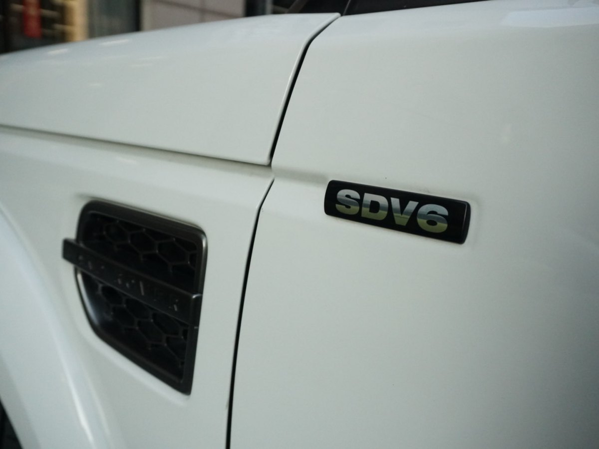 2016年6月路虎 发现  2015款 3.0 SDV6 HSE 柴油版