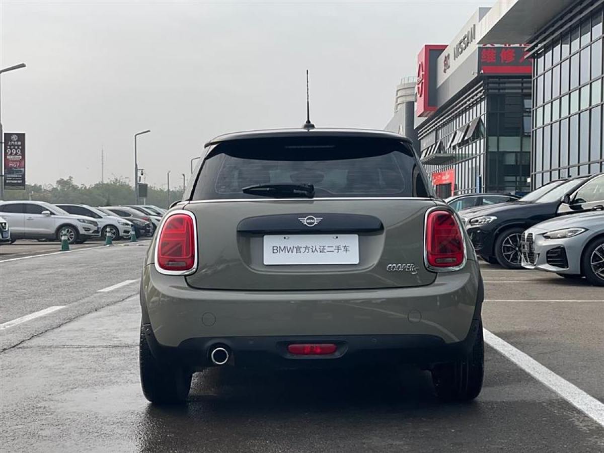 2019年2月MINI COUNTRYMAN  2018款 1.5T COOPER 經(jīng)典派