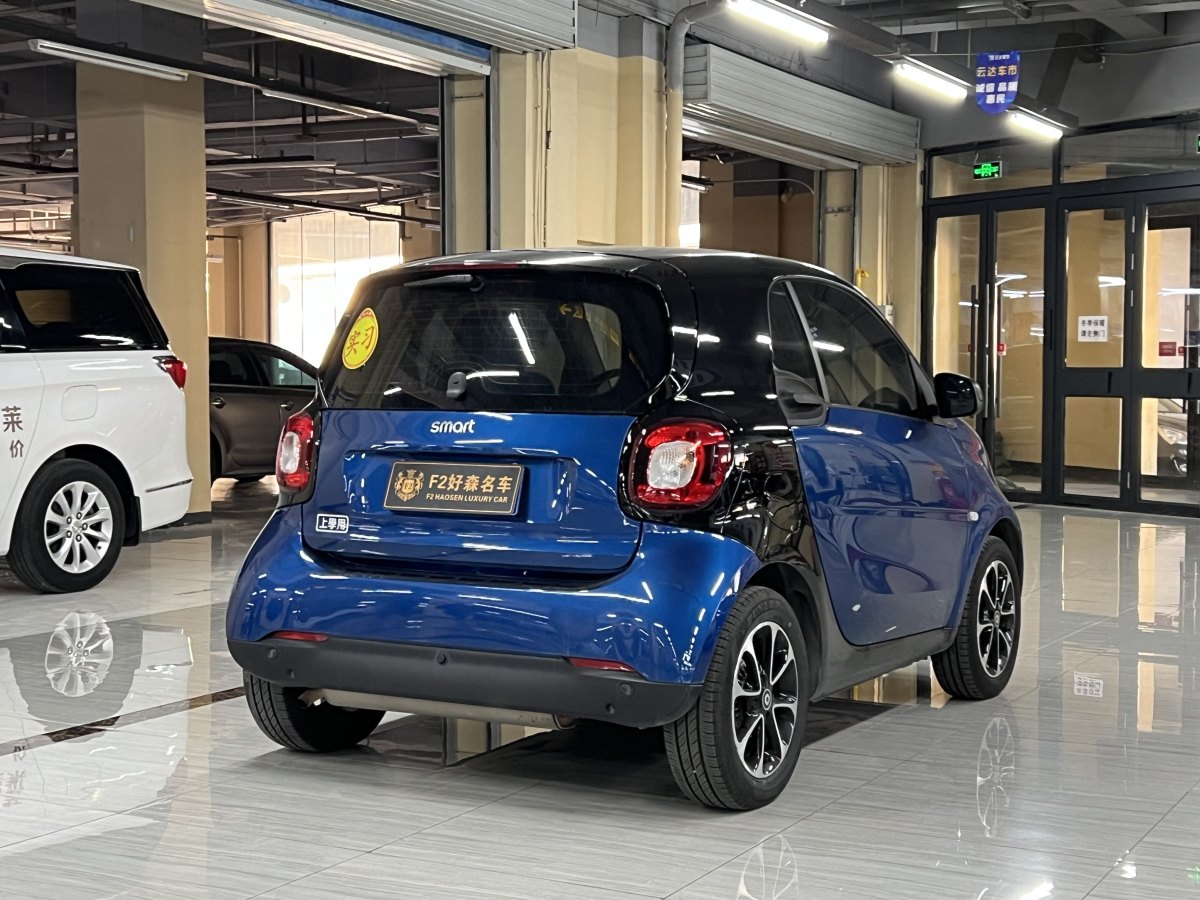 smart fortwo  2011款 1.0 MHD 硬頂激情版圖片