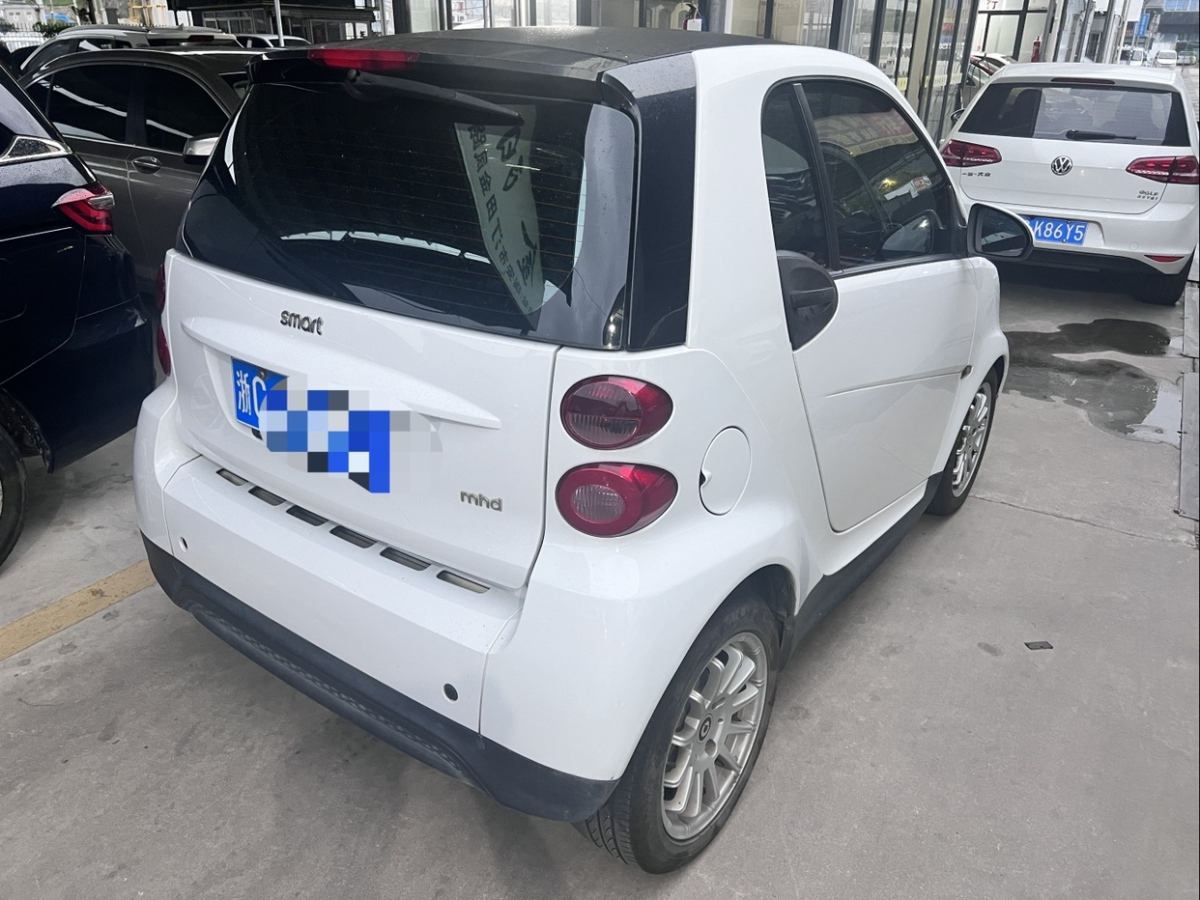 smart fortwo  2015款 1.0 MHD 新年特別版圖片