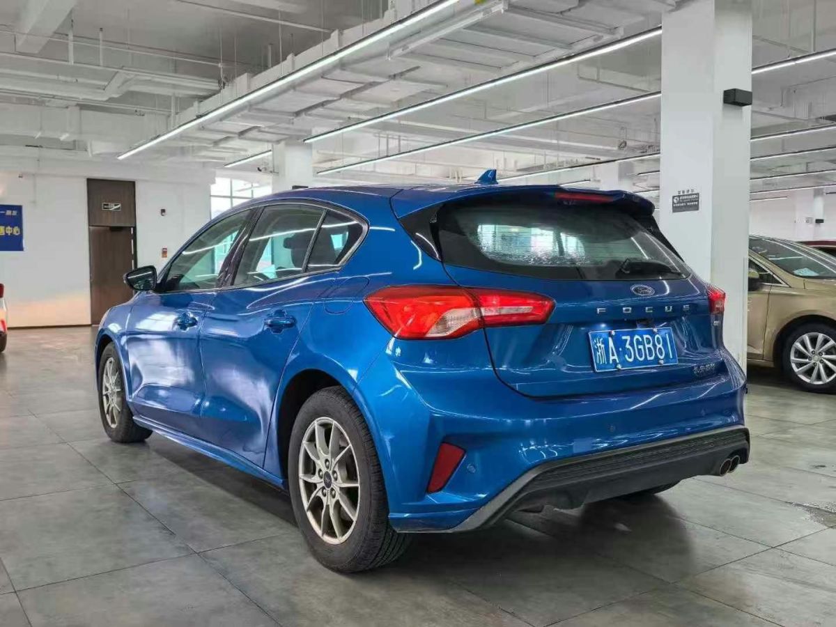 福特 福克斯  2019款 三廂 EcoBoost 180 自動ST Line圖片