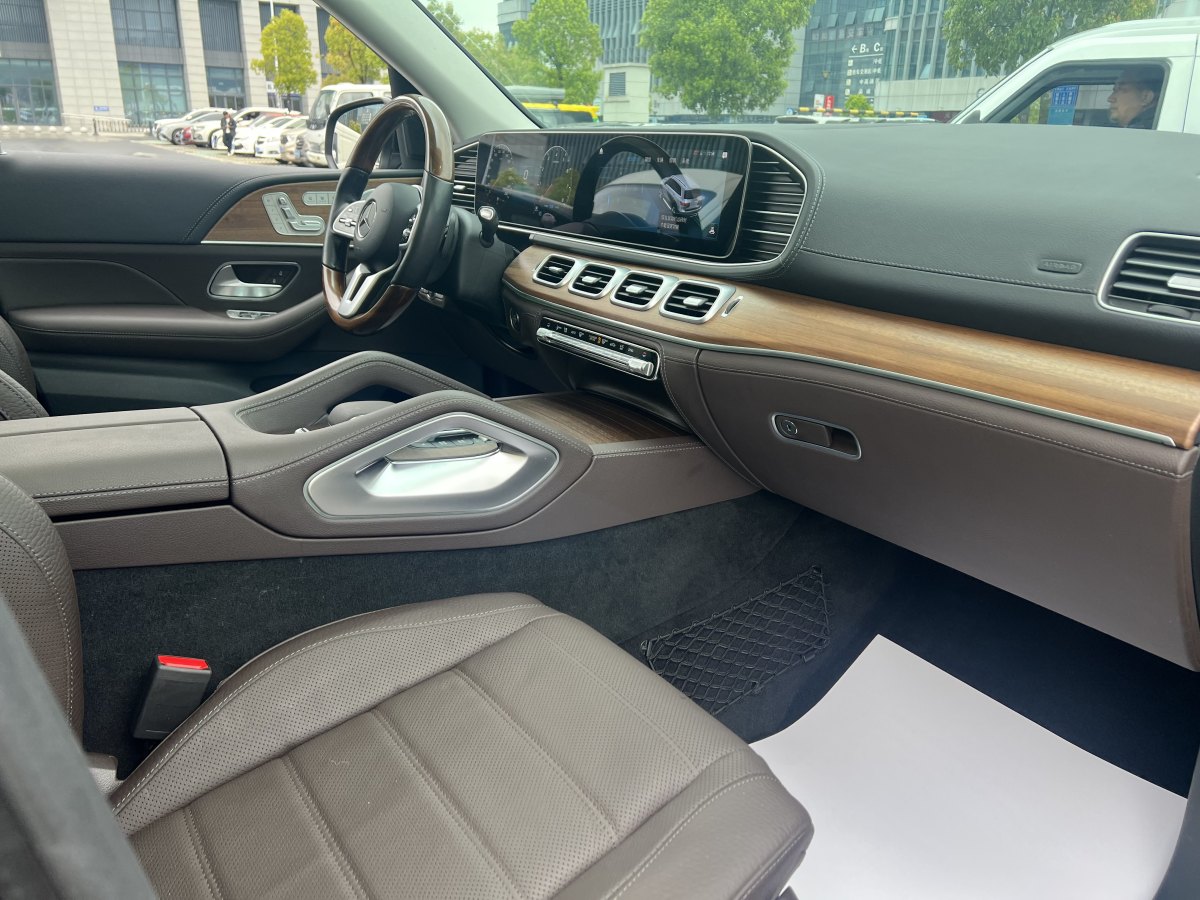 奔驰 奔驰GLS  2021款 改款 GLS 450 4MATIC 豪华型图片