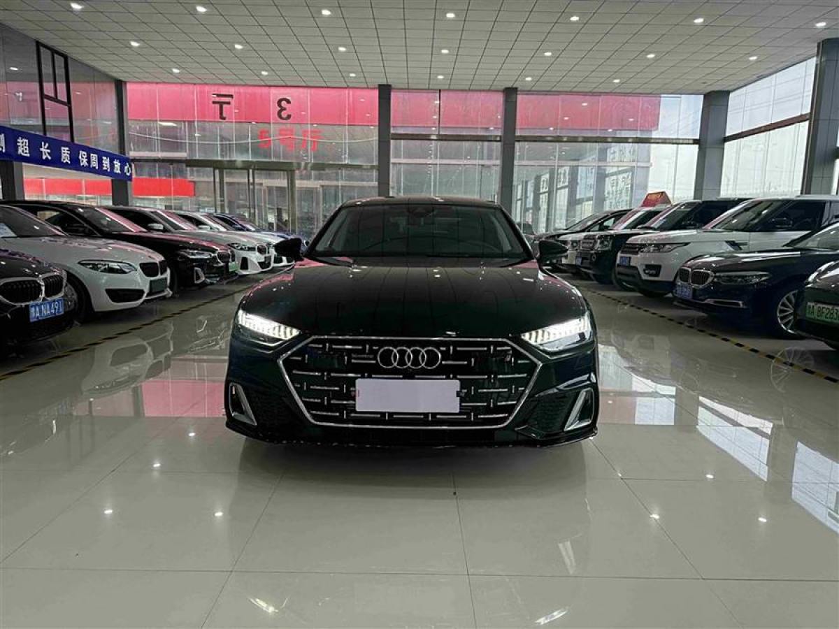 奧迪 奧迪A7L  2024款 45TFSI quattro S-line 見遠(yuǎn)型 流晶套裝圖片