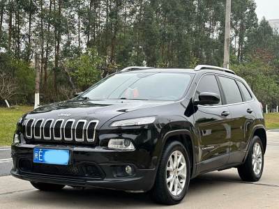 2017年2月 Jeep 自由光 2.4L 領(lǐng)先智能版圖片