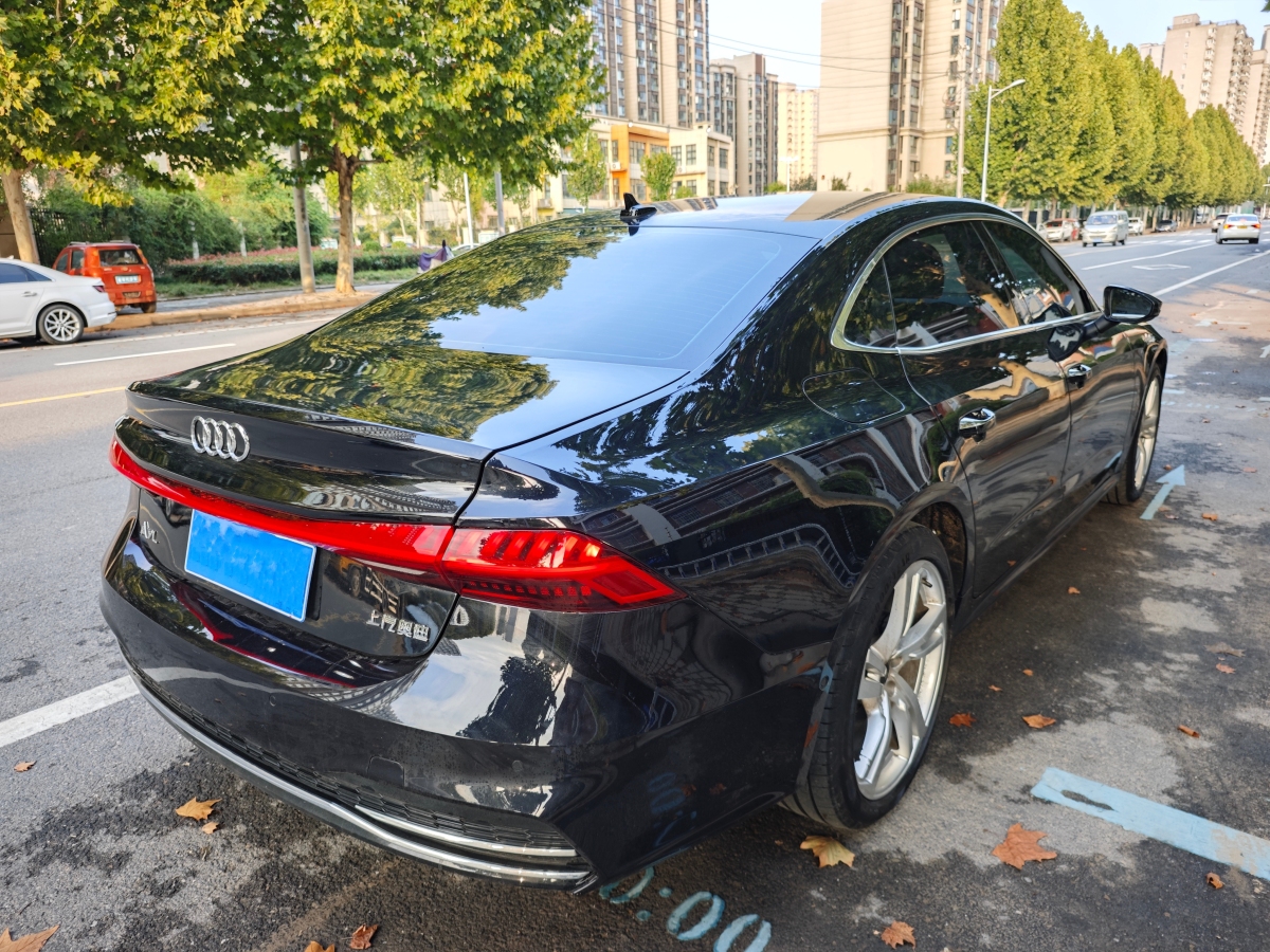 奧迪 奧迪A7L  2023款 45 TFSI quattro S-line 黑武士版圖片