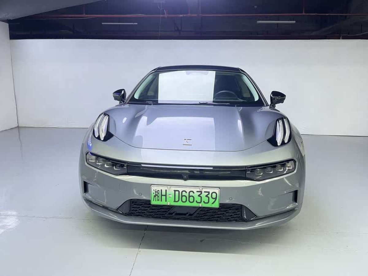 極氪 極氪001  2022款 長續(xù)航雙電機 WE版圖片
