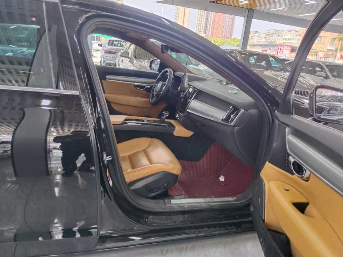 沃爾沃 S90  2017款 T4 智逸版圖片