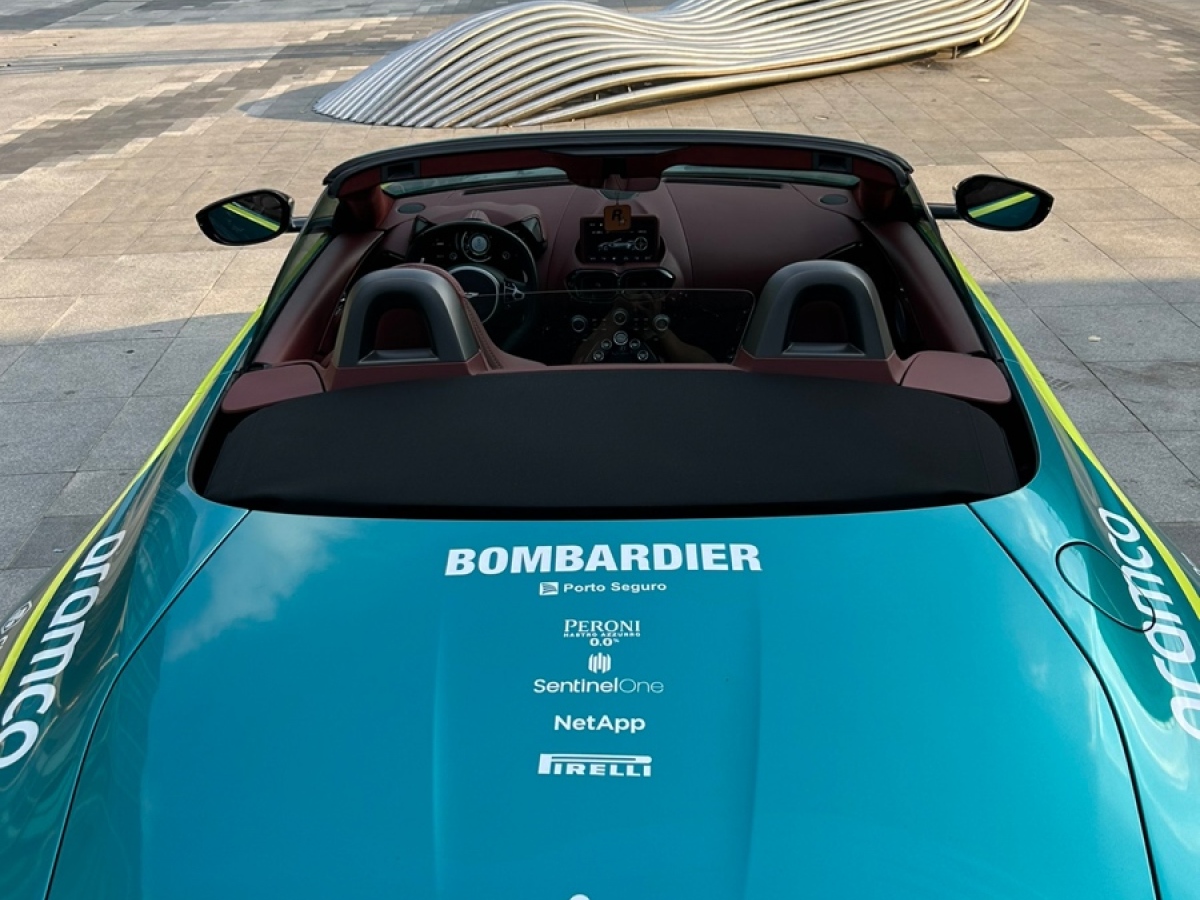 2021年8月阿斯顿·马丁 V8 Vantage  2021款 F1 Edition Roadster