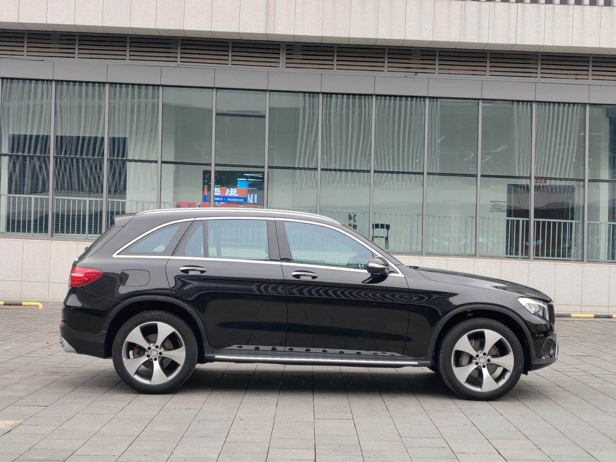 奔馳 奔馳GLC  2016款 GLC 300 4MATIC 豪華型圖片