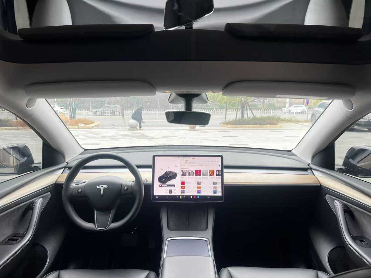 特斯拉 Model 3  2021款 改款 標準續(xù)航后驅升級版圖片