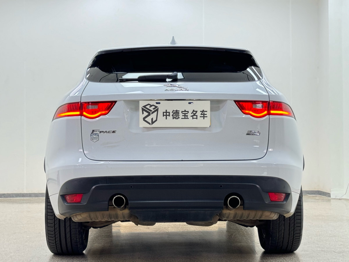 2017年11月捷豹 F-PACE  2018款 3.0 SC 四驅(qū)R-Sport運動版