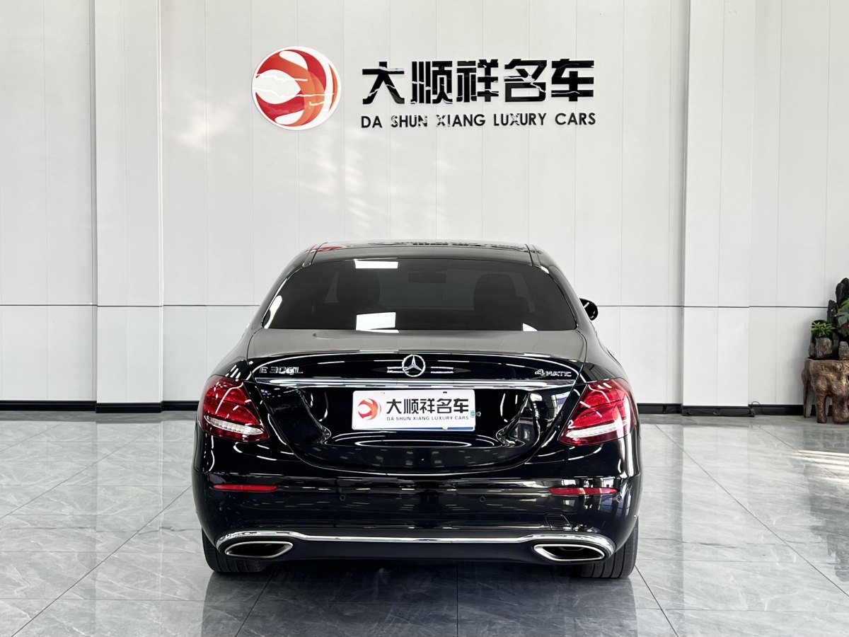 奔馳 奔馳E級(jí)  2019款 改款 E 300 L 豪華型圖片