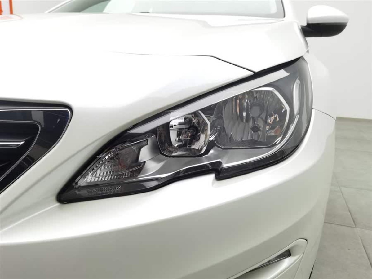 標(biāo)致 408  2014款 1.8L 自動豪華版圖片