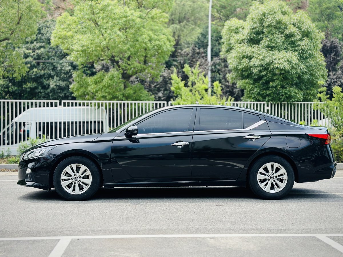 日產(chǎn) 天籟  2020款 改款 2.0L XL 舒適版圖片