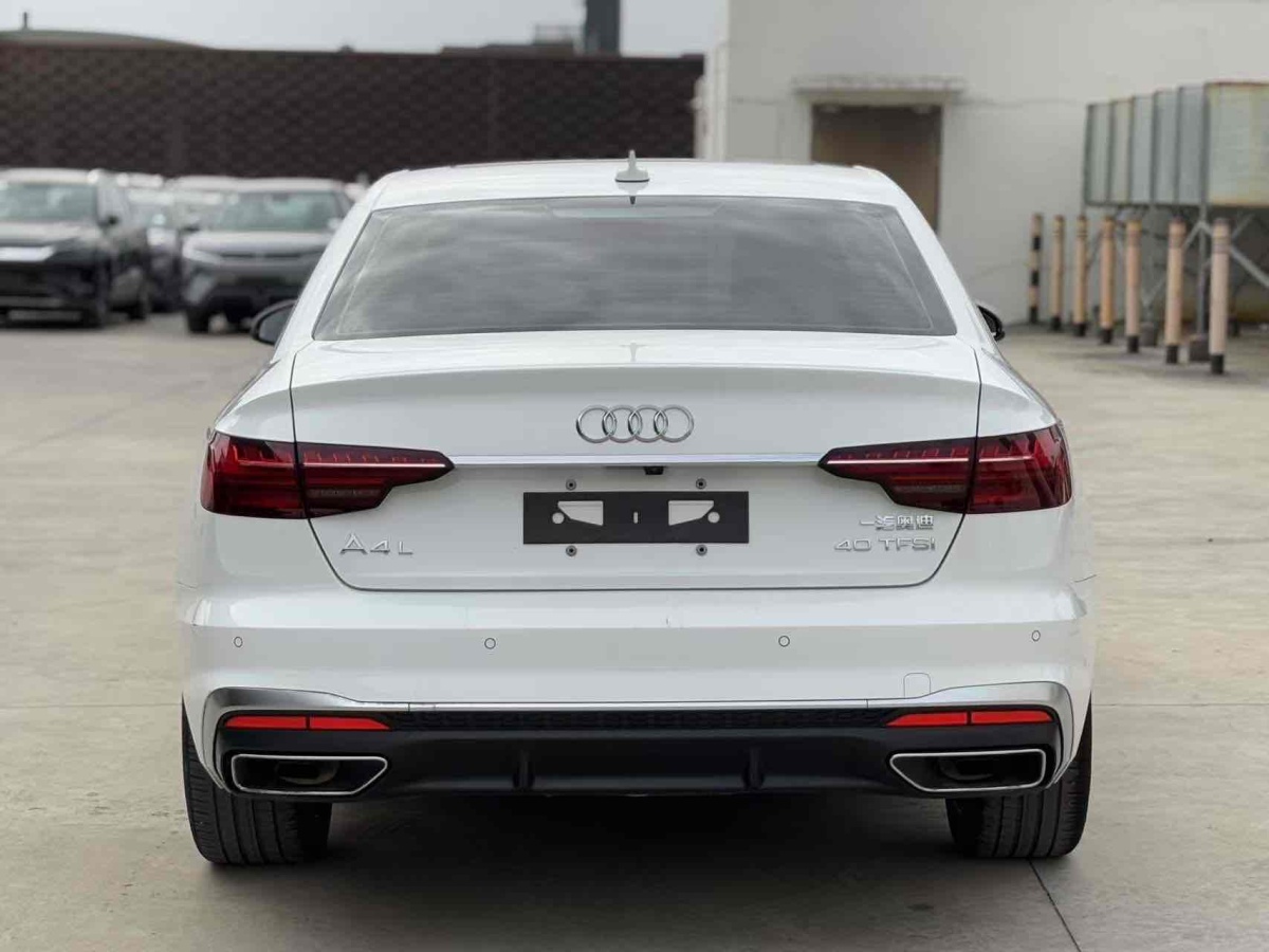 奧迪 奧迪A4L  2020款 40 TFSI 豪華動(dòng)感型圖片