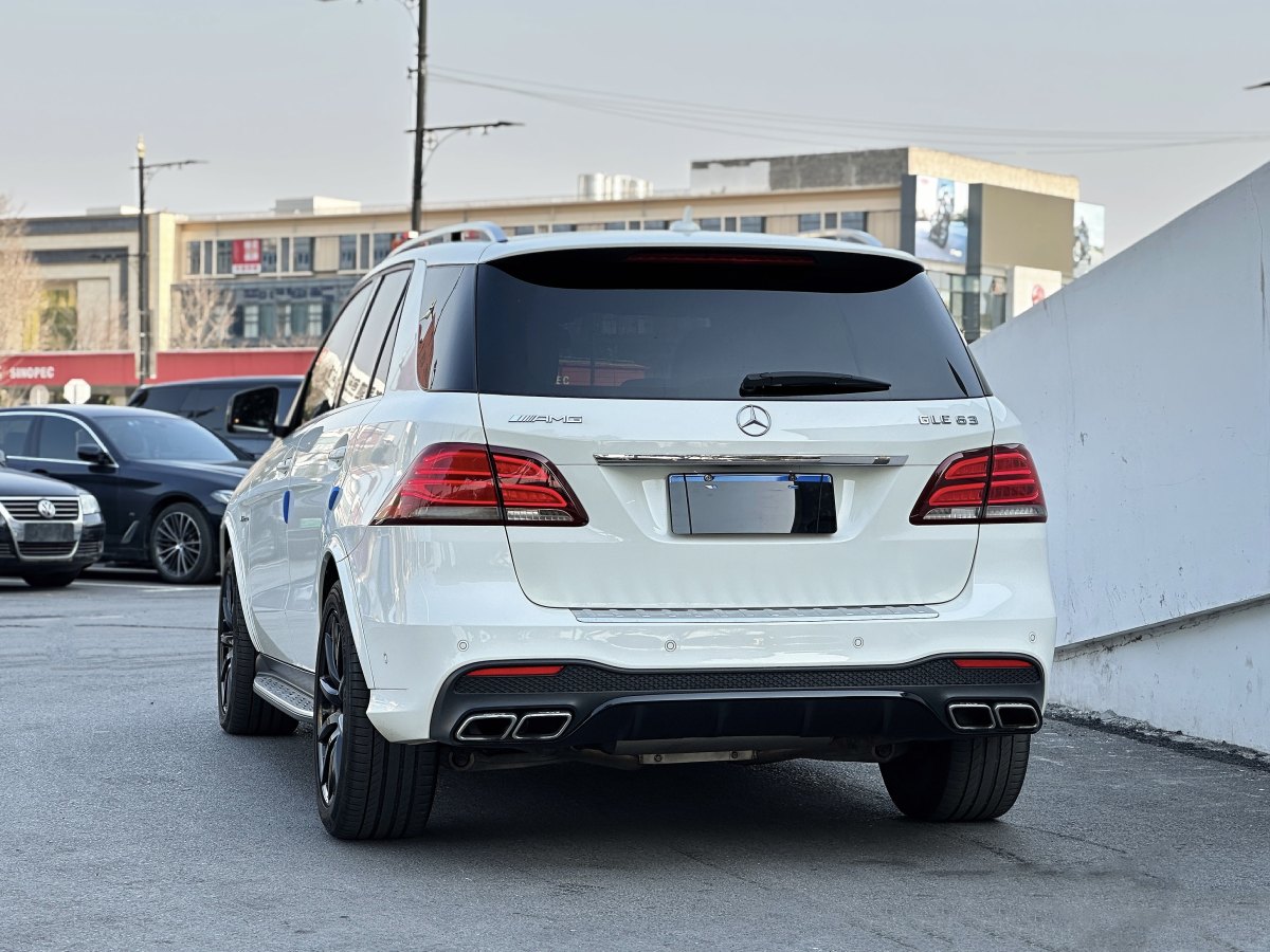 奔馳 奔馳GLE AMG  2015款 AMG GLE 63 4MATIC圖片