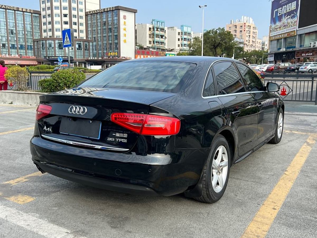 奧迪 奧迪A4L  2013款 35 TFSI 自動(dòng)標(biāo)準(zhǔn)型圖片