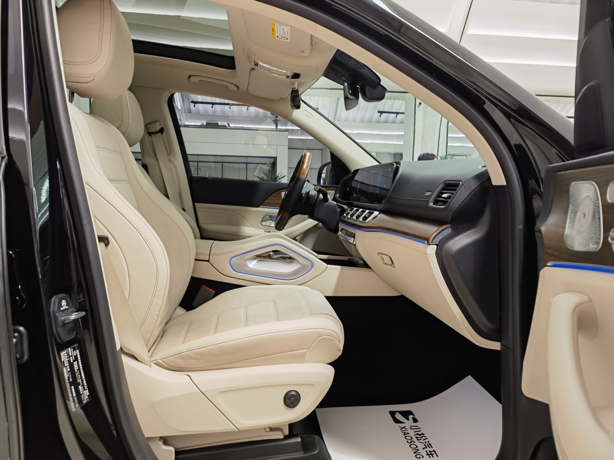 奔馳 奔馳GLS  2023款 改款 GLS 450 4MATIC 豪華型圖片