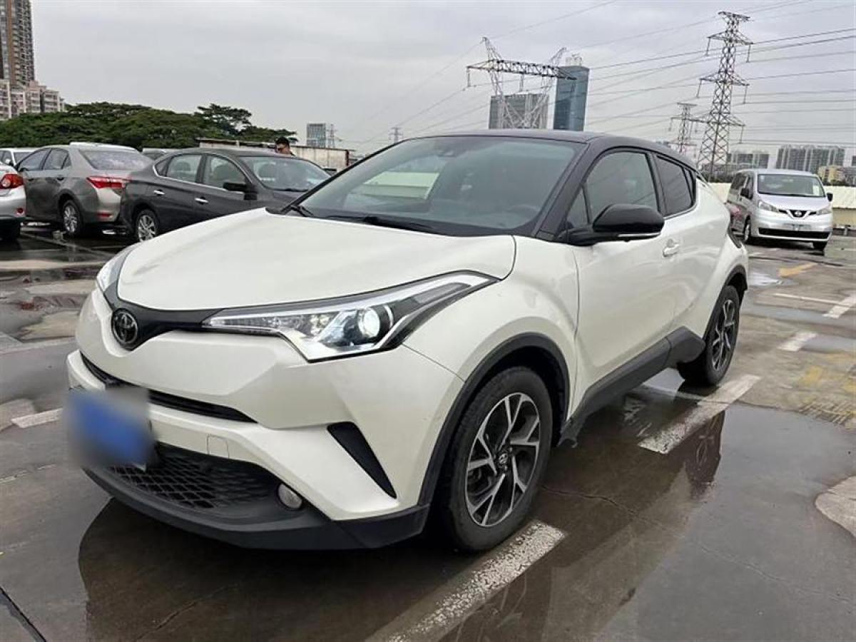 豐田 C-HR  2020款 2.0L 領(lǐng)先版圖片