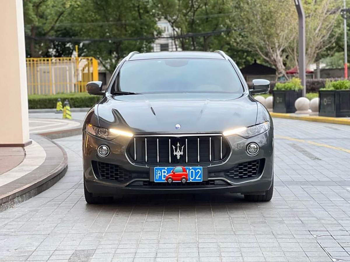 2019年8月瑪莎拉蒂 Levante  2019款 3.0T 350Hp 標(biāo)準(zhǔn)版 國(guó)VI