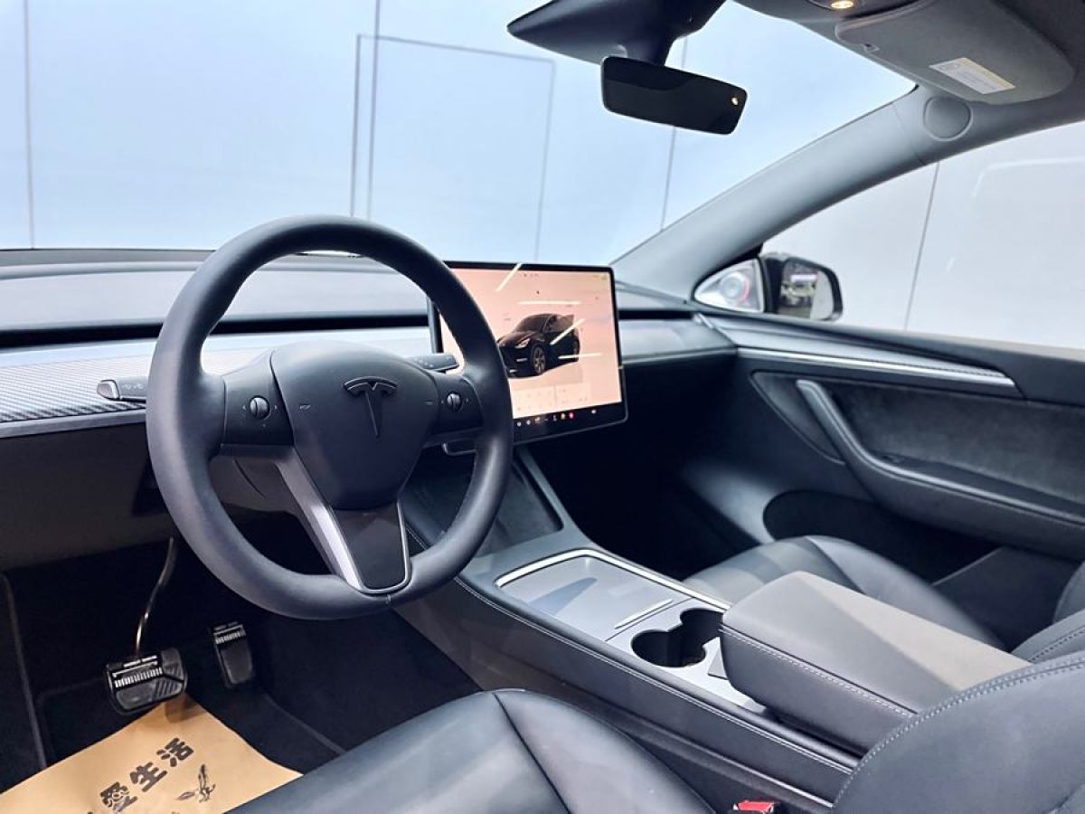 特斯拉 Model 3  2022款 后輪驅(qū)動版圖片