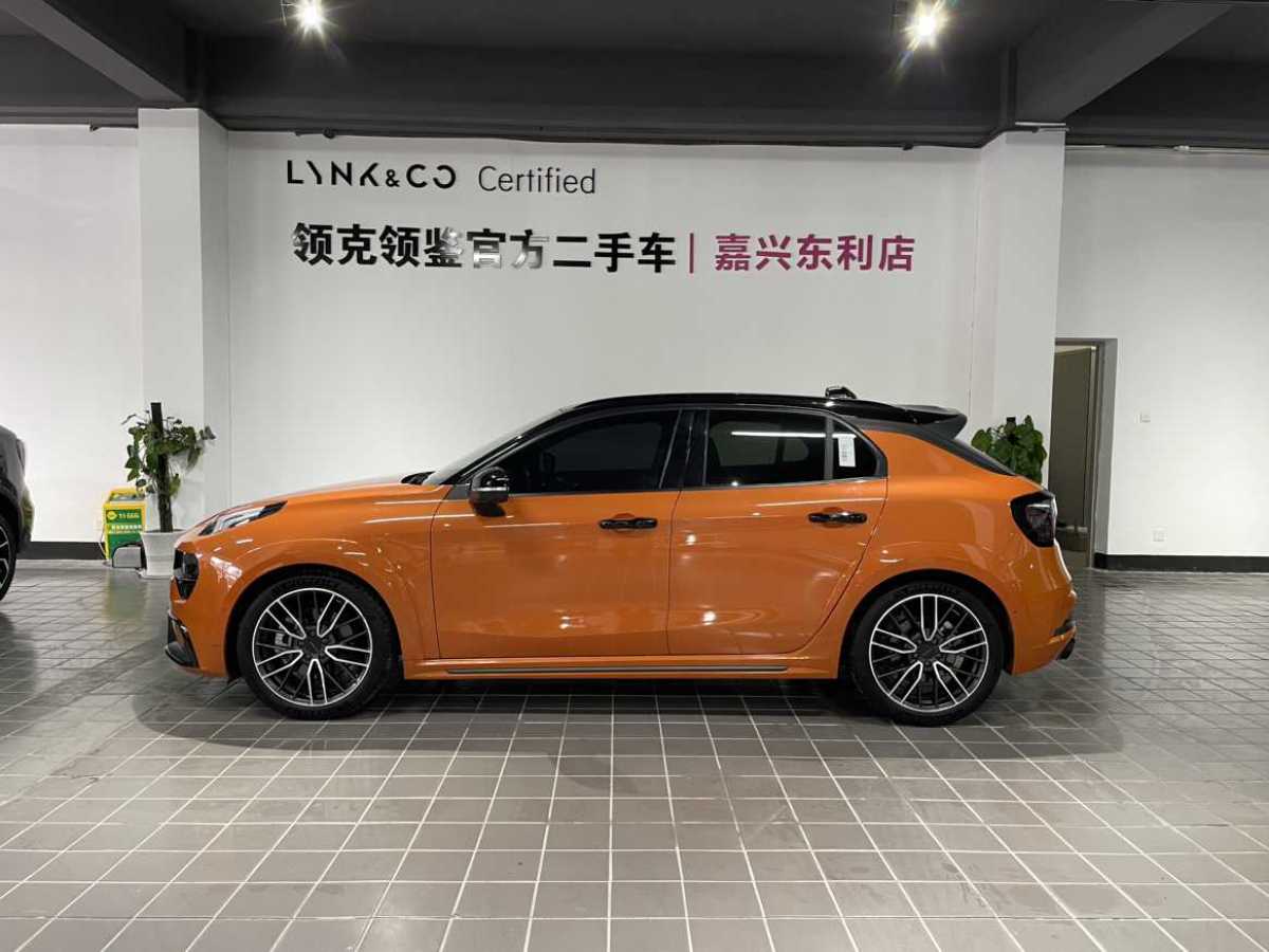 領(lǐng)克 領(lǐng)克02 Hatchback  2021款 2.0TD Halo 駕控套件版圖片