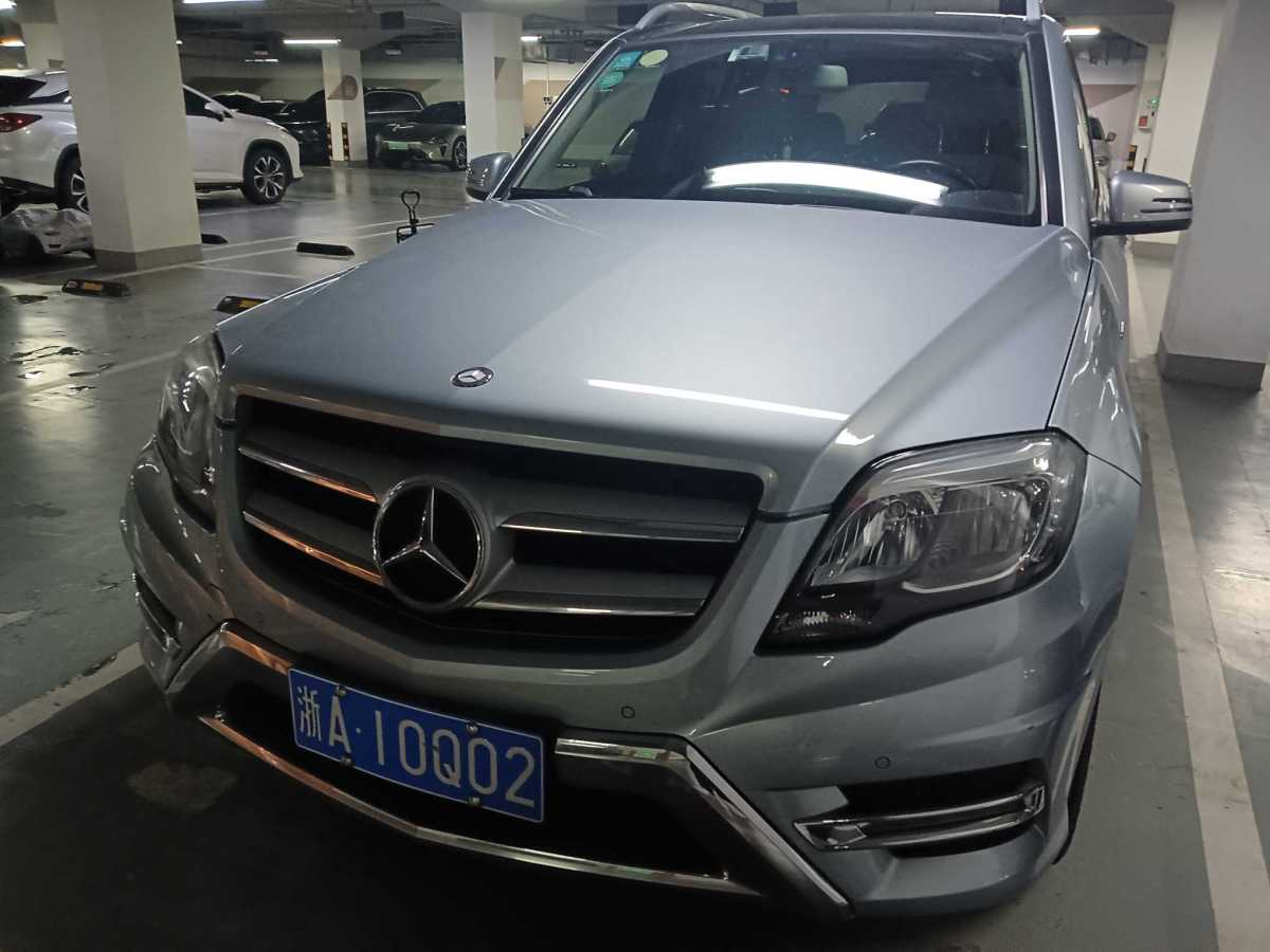 2015年5月奔馳 奔馳GLK級(jí)  2015款 GLK 260 4MATIC 動(dòng)感型 極致版